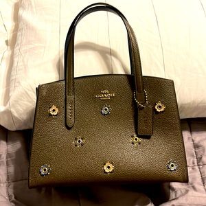 SLIGHTLY USED COACH PURSE - OLIVE GREEN